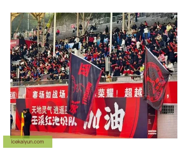 赛季开幕仪式盛大启幕，点燃球迷热情，赛事备受期待。